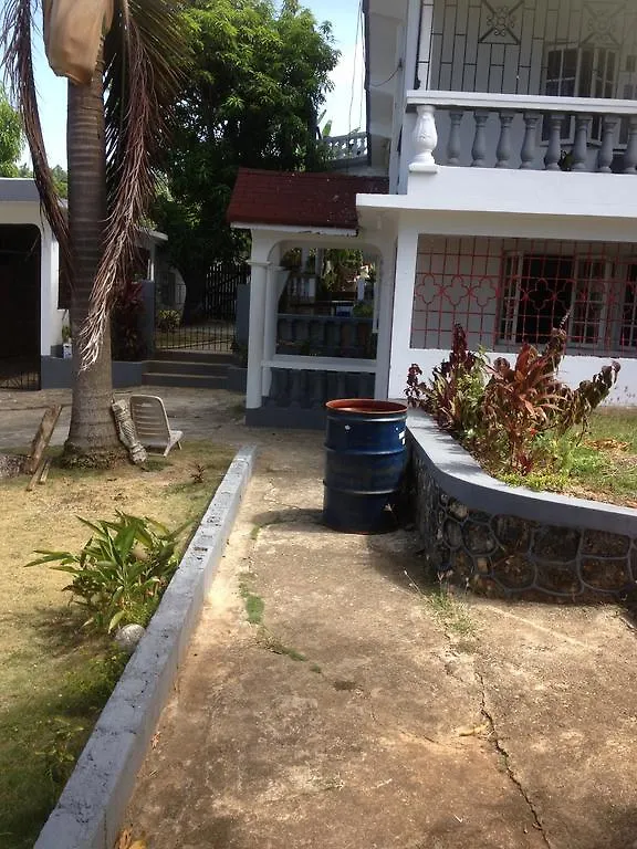 Pensionat Happy Grove Lodge Jamaica